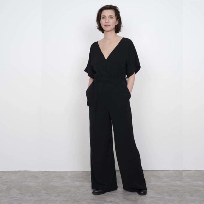 THE ASSEMBLY LINE Wide Leg Jumpsuit Pattern in black
